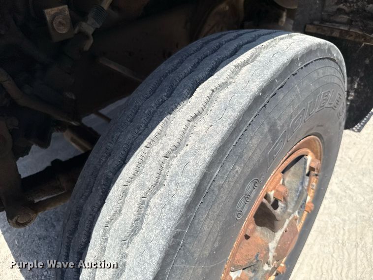 image for item HI9317 1980 Ford 8000 dump truck