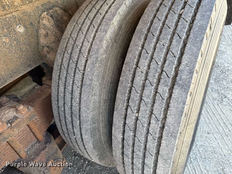 image for item HI9317 1980 Ford 8000 dump truck