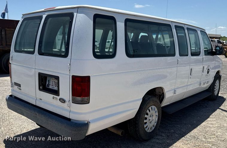 image for item HI9318 2012 Ford E350 van