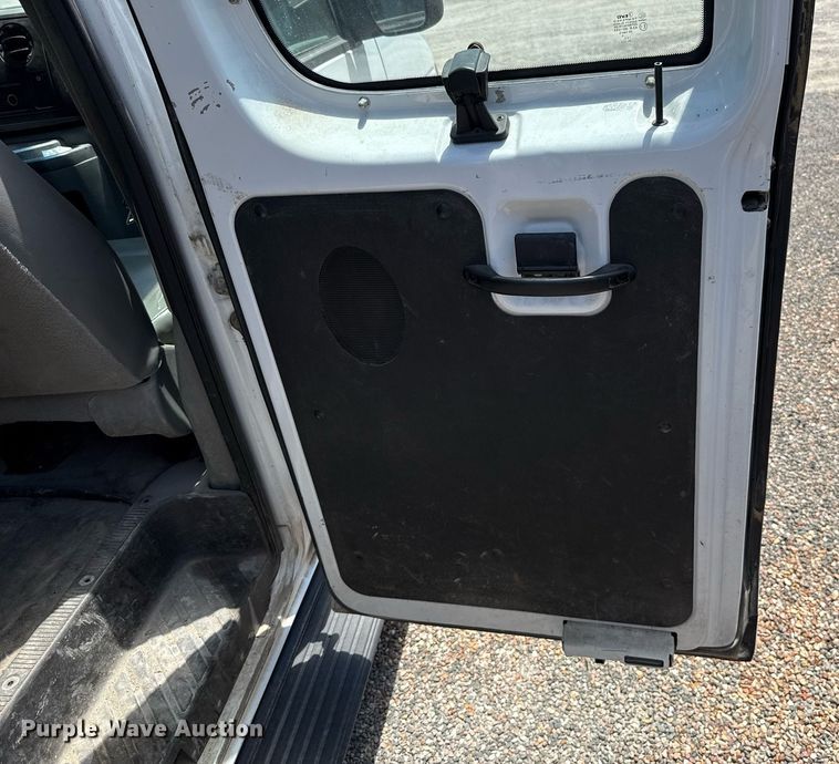 image for item HI9318 2012 Ford E350 van