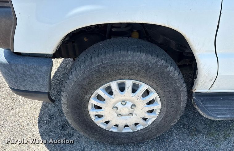 image for item HI9318 2012 Ford E350 van