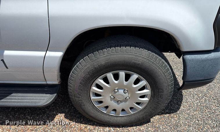 image for item HI9318 2012 Ford E350 van