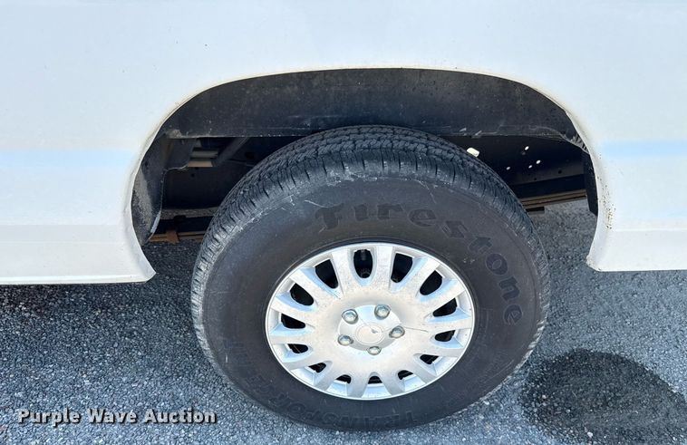 image for item HI9318 2012 Ford E350 van