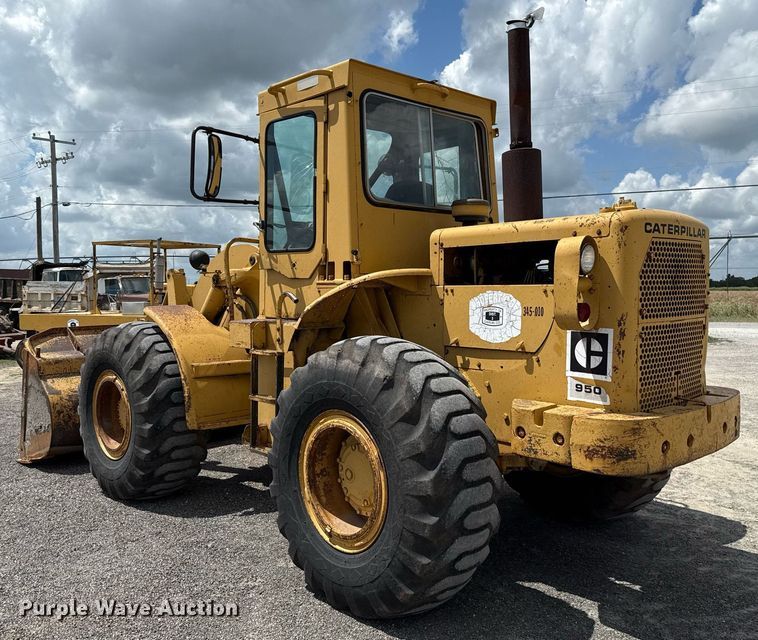 image for item HI9320 1980 Caterpillar 950 wheel loader