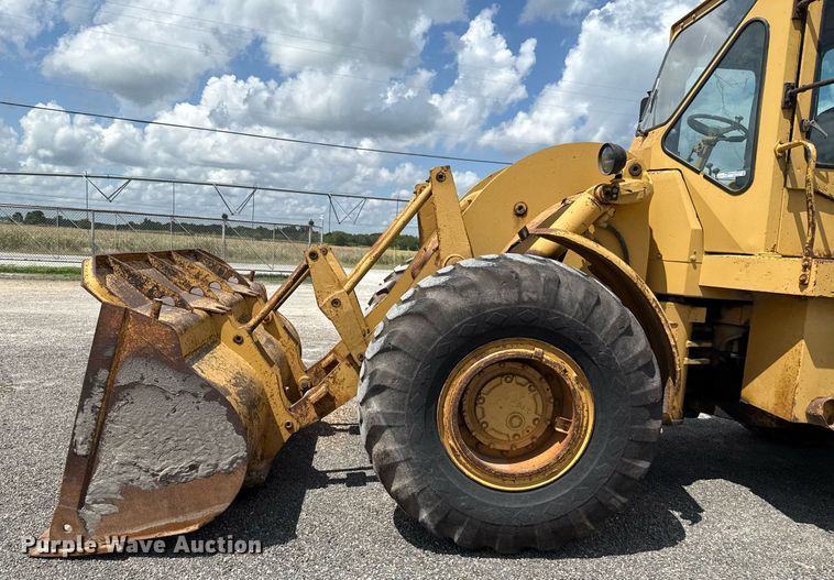 image for item HI9320 1980 Caterpillar 950 wheel loader