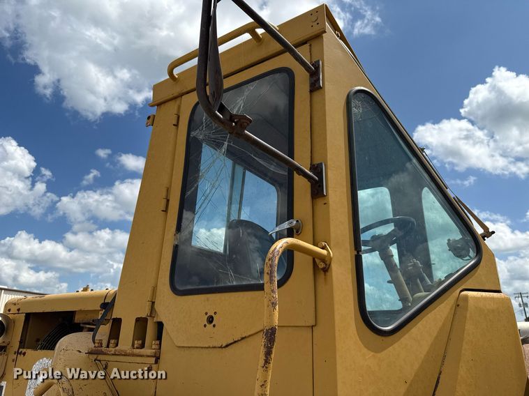 image for item HI9320 1980 Caterpillar 950 wheel loader