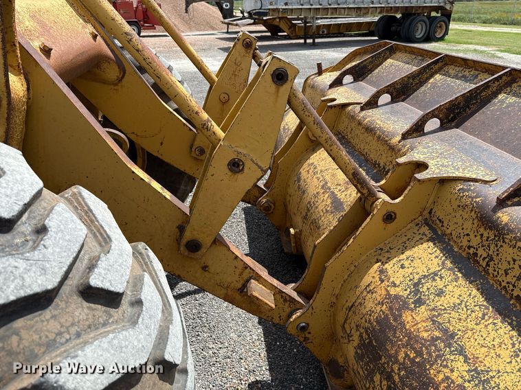 image for item HI9320 1980 Caterpillar 950 wheel loader