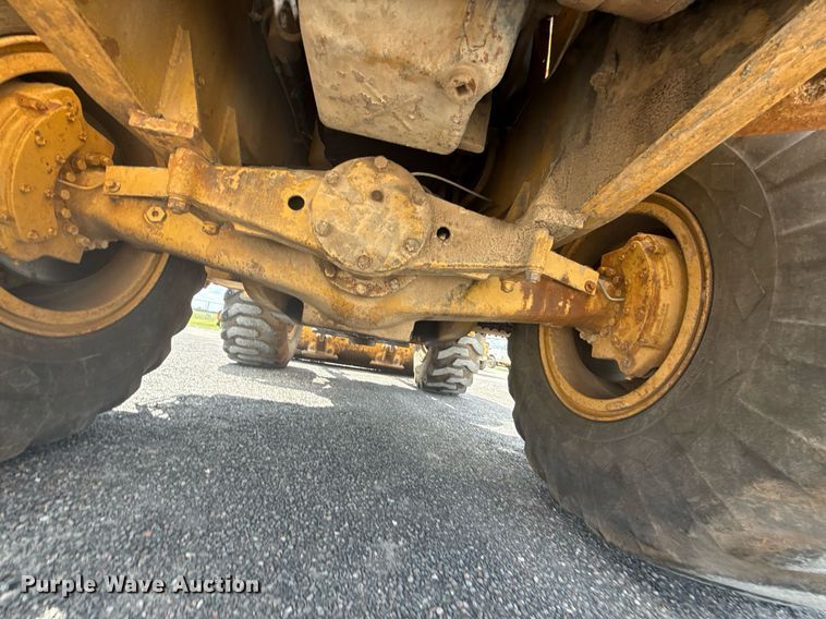 image for item HI9320 1980 Caterpillar 950 wheel loader