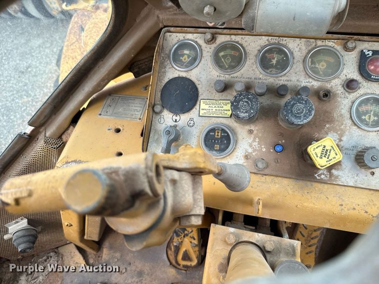 image for item HI9320 1980 Caterpillar 950 wheel loader
