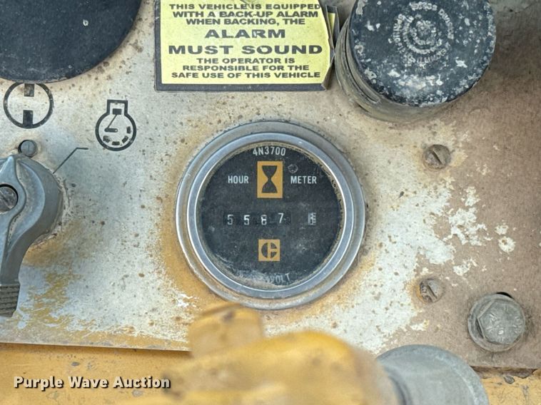 image for item HI9320 1980 Caterpillar 950 wheel loader