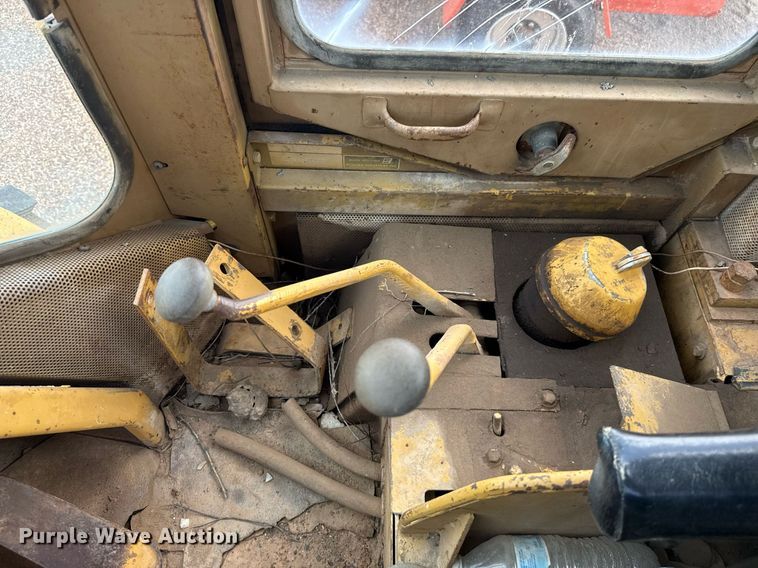 image for item HI9320 1980 Caterpillar 950 wheel loader