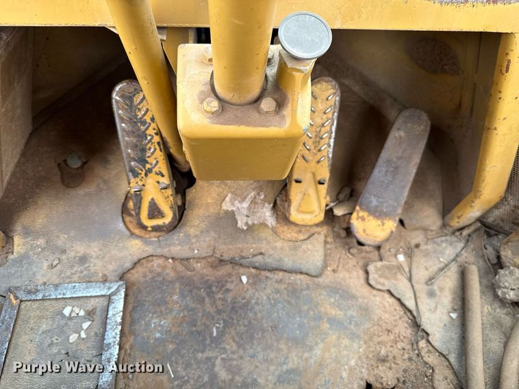 image for item HI9320 1980 Caterpillar 950 wheel loader