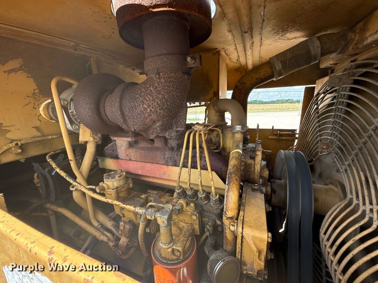 image for item HI9320 1980 Caterpillar 950 wheel loader