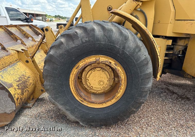 image for item HI9320 1980 Caterpillar 950 wheel loader