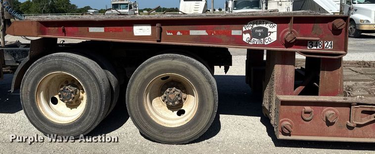 image for item HI9321 1993 Nuttal drop deck equipment trailer