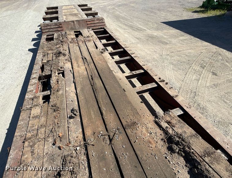 image for item HI9321 1993 Nuttal drop deck equipment trailer