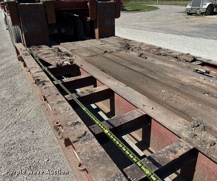 image for item HI9321 1993 Nuttal drop deck equipment trailer