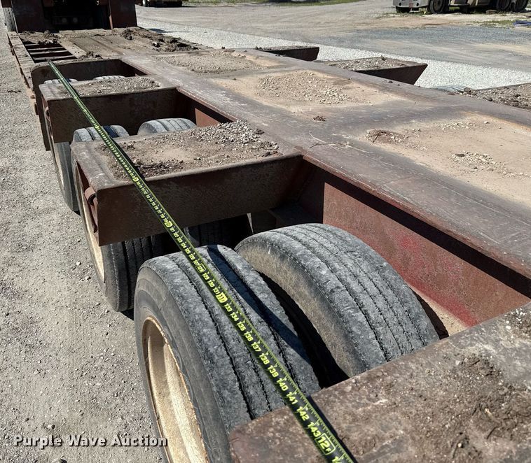 image for item HI9321 1993 Nuttal drop deck equipment trailer