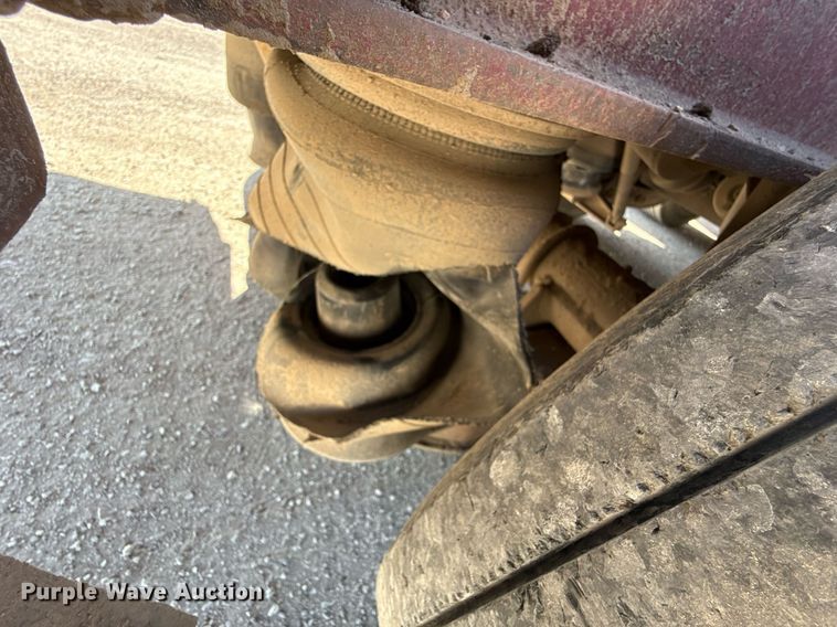 image for item HI9321 1993 Nuttal drop deck equipment trailer