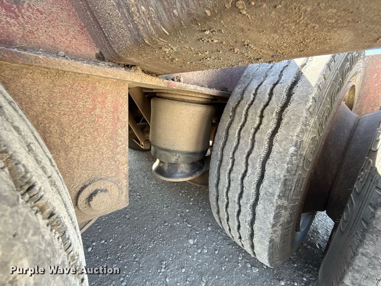 image for item HI9321 1993 Nuttal drop deck equipment trailer