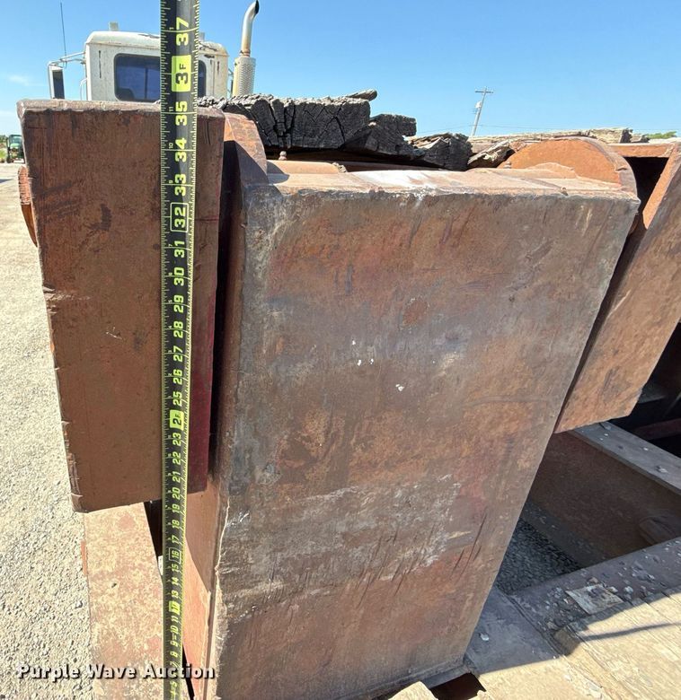 image for item HI9321 1993 Nuttal drop deck equipment trailer