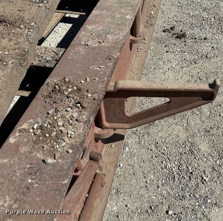 image for item HI9321 1993 Nuttal drop deck equipment trailer