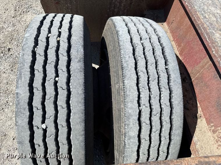 image for item HI9321 1993 Nuttal drop deck equipment trailer