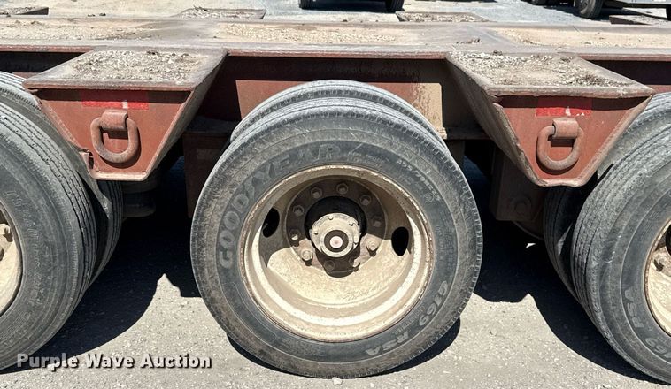 image for item HI9321 1993 Nuttal drop deck equipment trailer