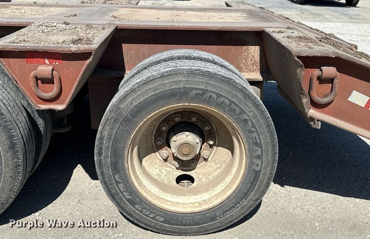 image for item HI9321 1993 Nuttal drop deck equipment trailer