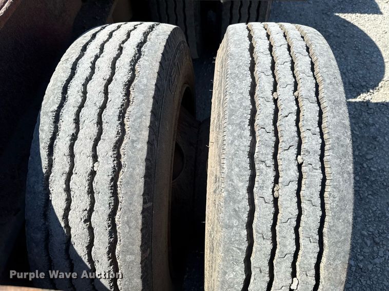 image for item HI9321 1993 Nuttal drop deck equipment trailer