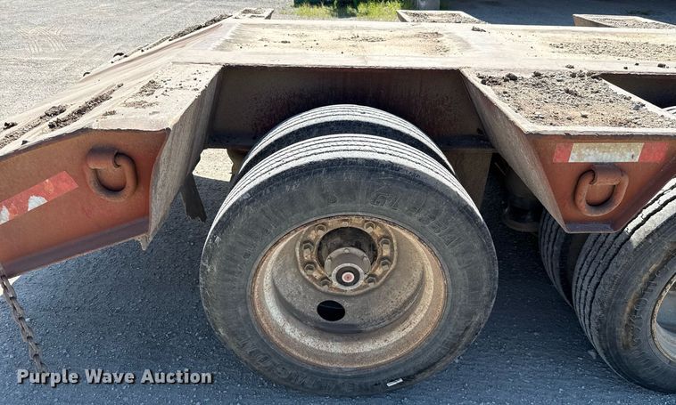 image for item HI9321 1993 Nuttal drop deck equipment trailer