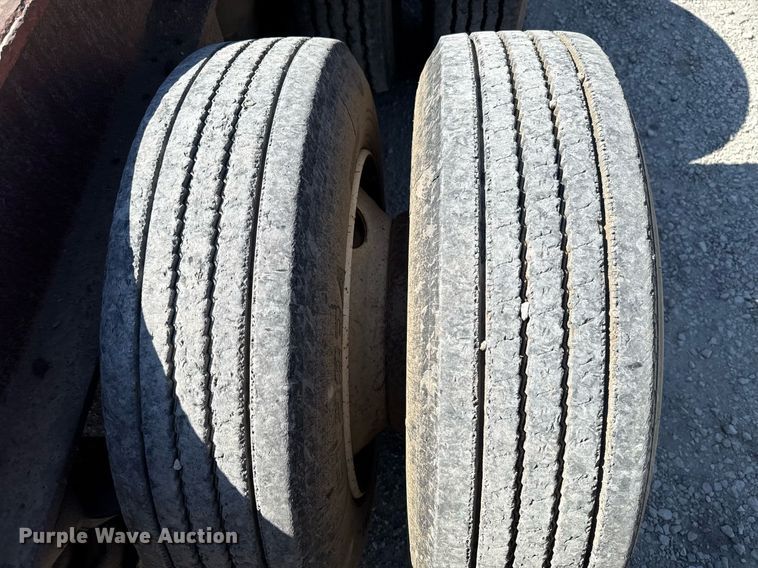 image for item HI9321 1993 Nuttal drop deck equipment trailer