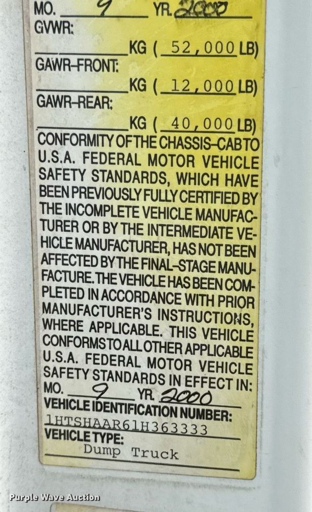 image for item LG9154 2001 International 4900 dump truck