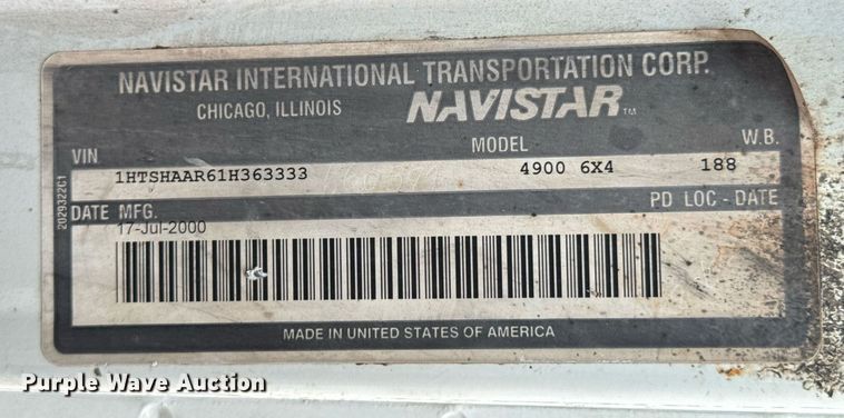 image for item LG9154 2001 International 4900 dump truck