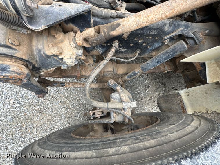 image for item LG9155 1999 International 4900 dump truck