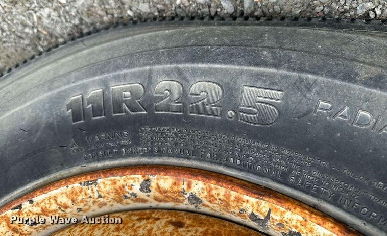 image for item LG9155 1999 International 4900 dump truck