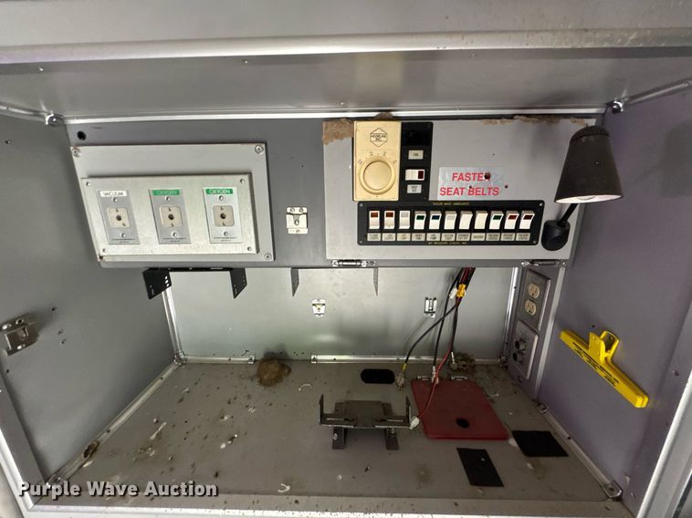 image for item LG9158 1995 Ford F350 ambulance