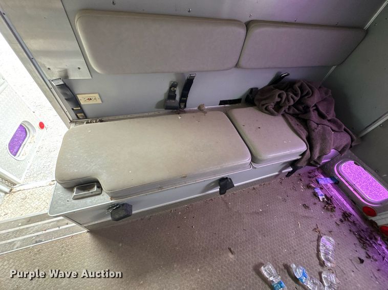 image for item LG9158 1995 Ford F350 ambulance