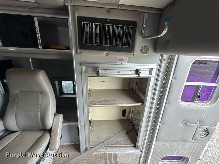 image for item LG9158 1995 Ford F350 ambulance