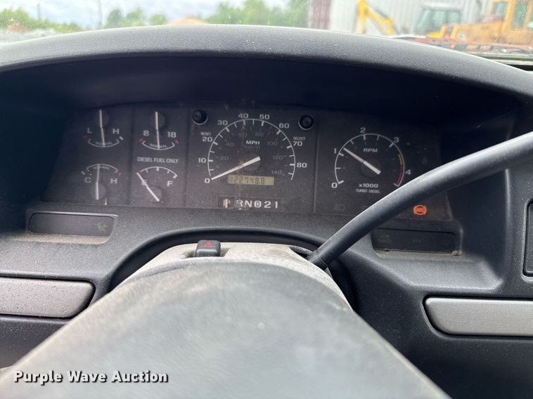 image for item LG9158 1995 Ford F350 ambulance