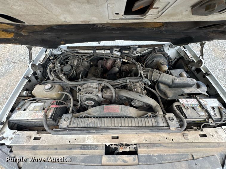 image for item LG9158 1995 Ford F350 ambulance