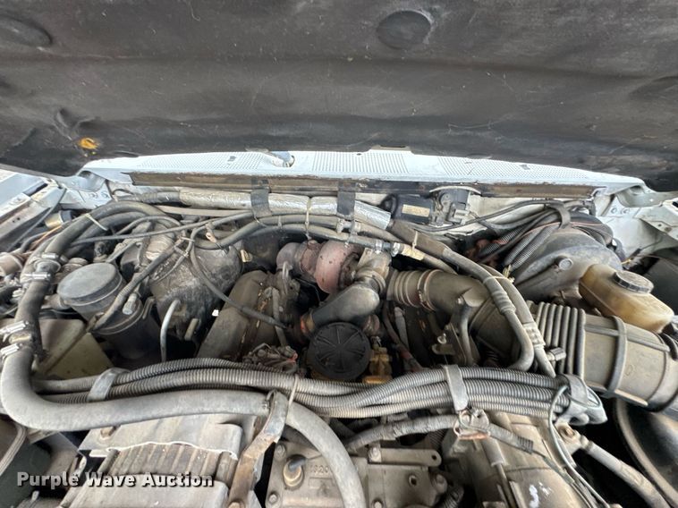 image for item LG9158 1995 Ford F350 ambulance