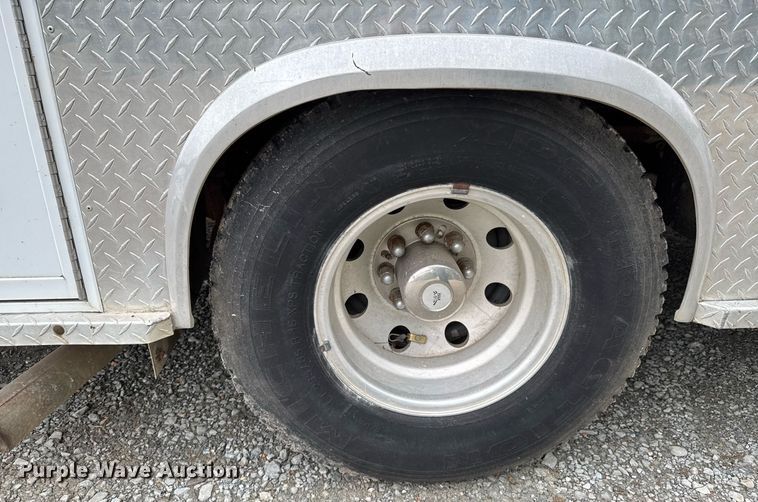 image for item LG9158 1995 Ford F350 ambulance