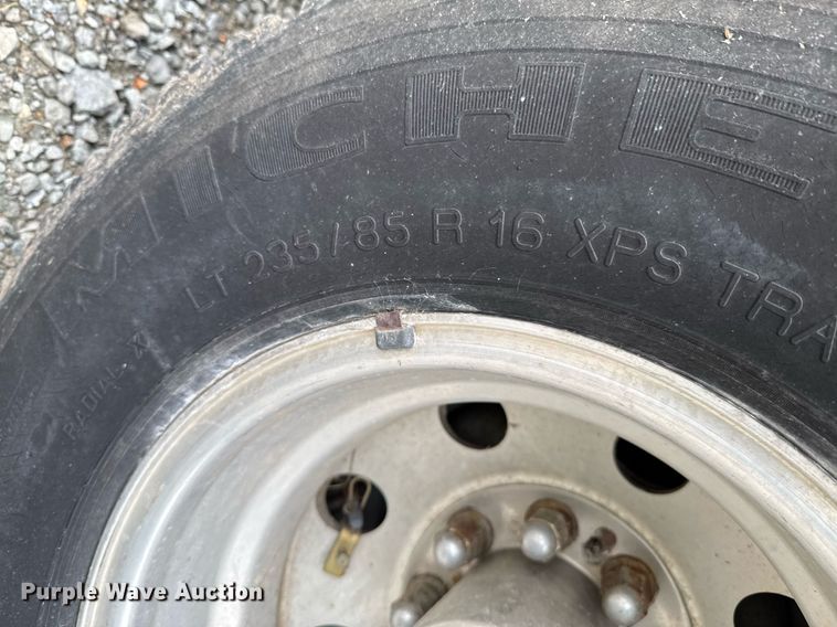 image for item LG9158 1995 Ford F350 ambulance