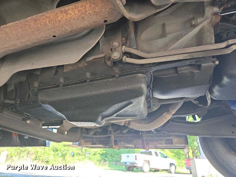 image for item OJ9916 2016 Ford E450 shuttle bus