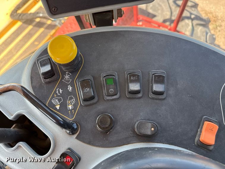 image for item DK6959 2009 New Holland H8080 swather / windrower