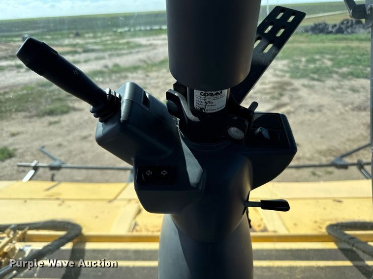 image for item DK6959 2009 New Holland H8080 swather / windrower