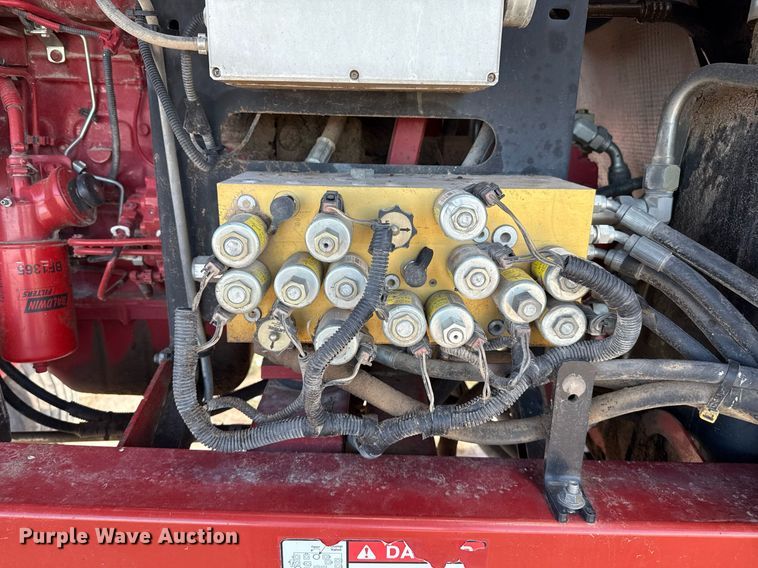 image for item DK6959 2009 New Holland H8080 swather / windrower