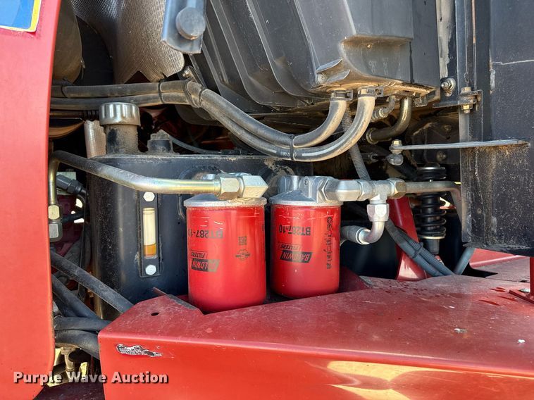 image for item DK6959 2009 New Holland H8080 swather / windrower