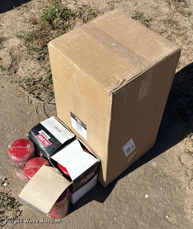 image for item DK6959 2009 New Holland H8080 swather / windrower